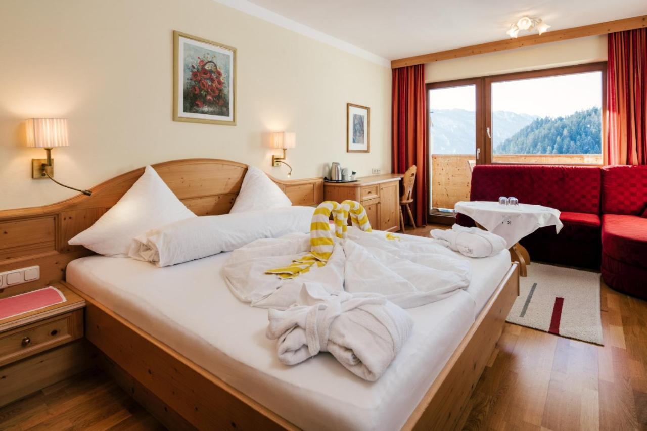 Familienhotel Adler Serfaus Rum bild