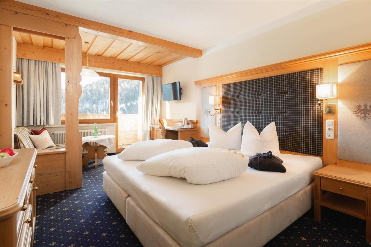 Familienhotel Adler Serfaus Rum bild