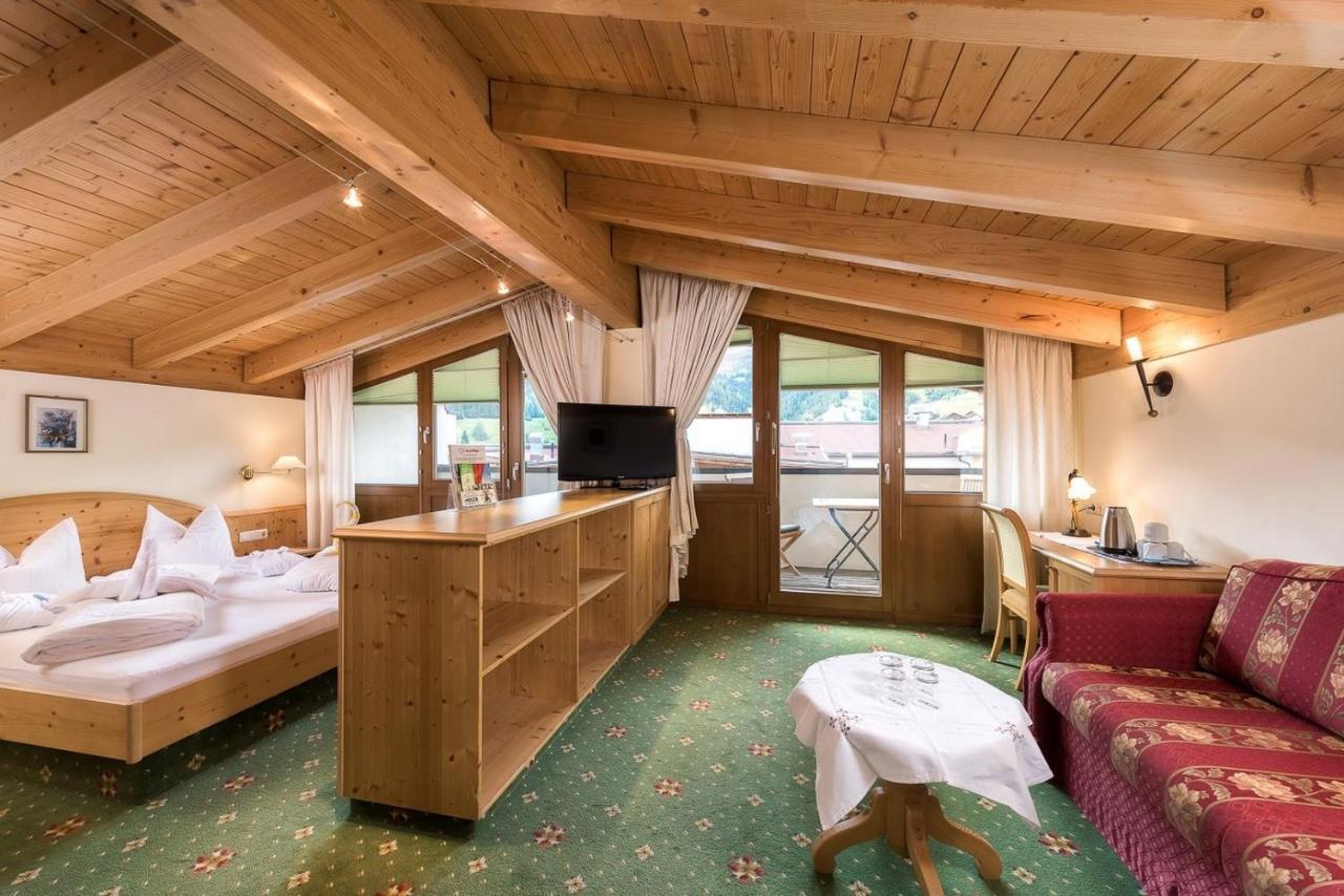 Familienhotel Adler Serfaus Rum bild